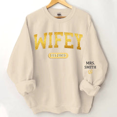 Couple's Anniversary Customized Clothing - Personalized Date and Name Couple Sweatshirt - A Commemorative Gift For Husband,Wife - OLESA