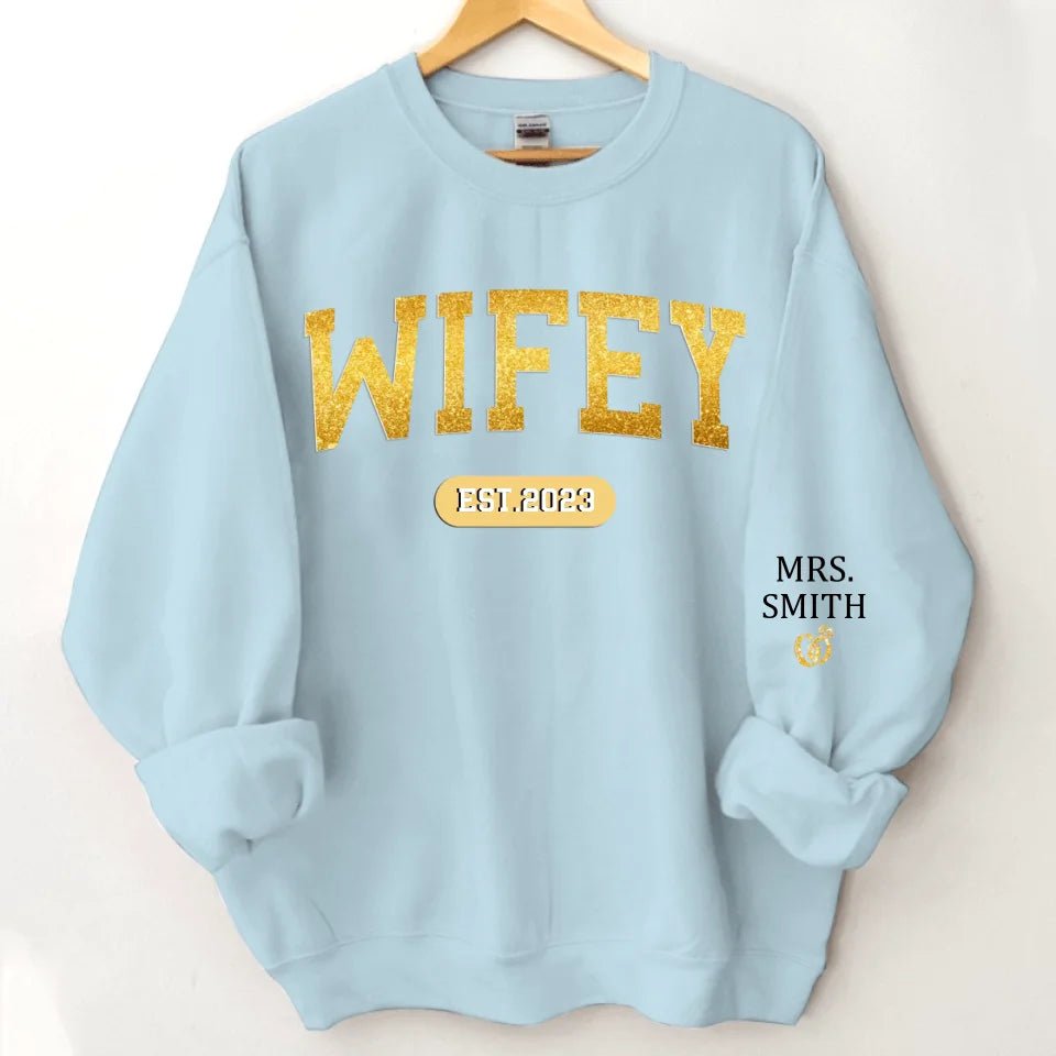 Couple's Anniversary Customized Clothing - Personalized Date and Name Couple Sweatshirt - A Commemorative Gift For Husband,Wife - OLESA